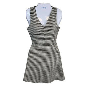 New Mango Suits Day Dress Fit and Flair Woven Back White Pattern V-Neck Womens 2